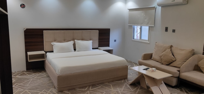 Imagen de la habitación del Maro Hotel. Foto 4