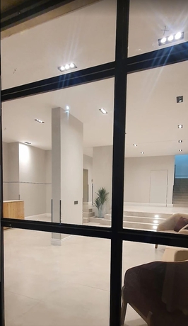 Imagen de los interiores del Maro Hotel. Foto 18