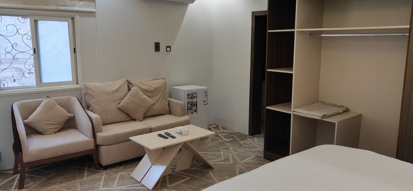 Imagen de la habitación del Maro Hotel. Foto 12