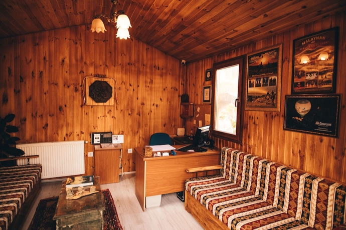 Imagen de los interiores del Maron Stone House. Foto 18