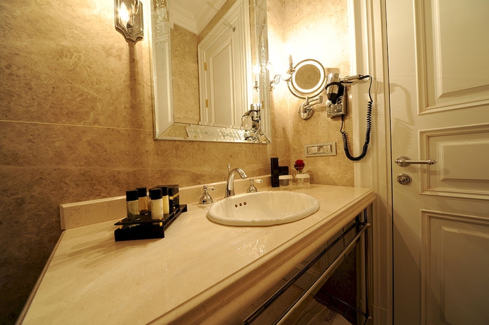 Imagen de la habitación del Maroon Bosphorus. Foto 4