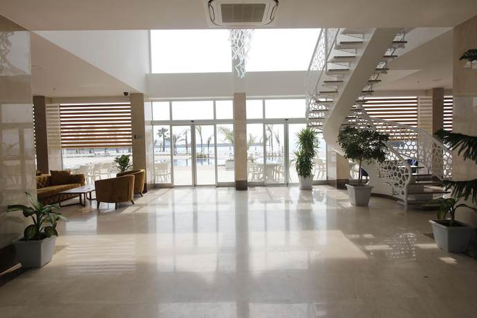 Imagen de los interiores del Marpessa Blue Beach Resort and SPA Hotel. Foto 13