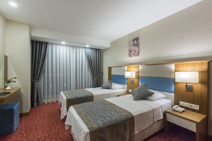 Imagen de la habitación del Marpessa Blue Beach Resort and SPA Hotel. Foto 9