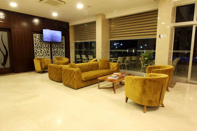 Imagen de los interiores del Marpessa Blue Beach Resort and SPA Hotel. Foto 18