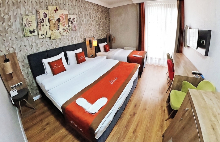 Imagen de la habitación del Marrakesch Hotel Tuzla. Foto 10