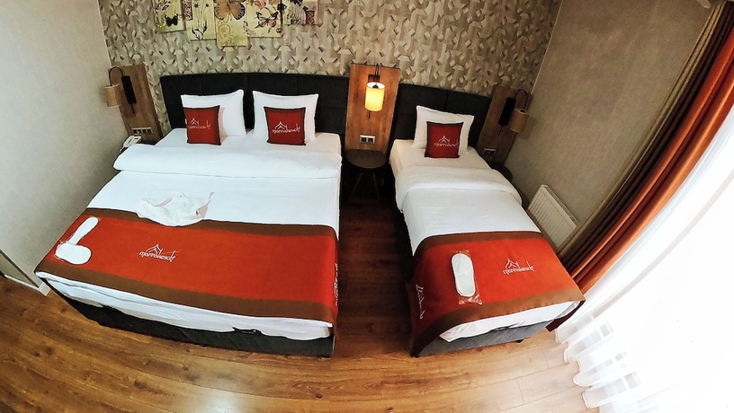 Imagen de la habitación del Marrakesch Hotel Tuzla. Foto 11