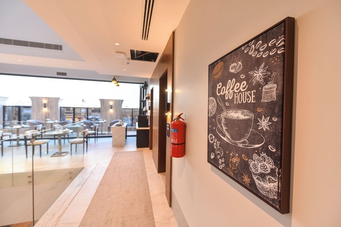 Imagen de los interiores del Marsal Park Hotel. Foto 7