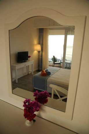 Imagen de la habitación del Marvel Tree Hotel. Foto 13