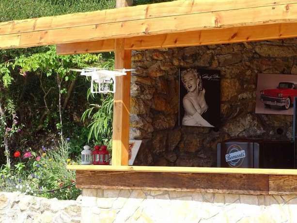 Imagen del bar/restaurante del Marvel Tree Hotel. Foto 7