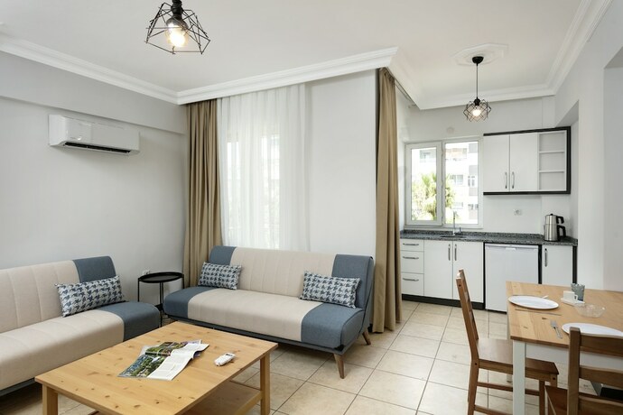 Imagen de la habitación del Marvida Happy Suites. Foto 16