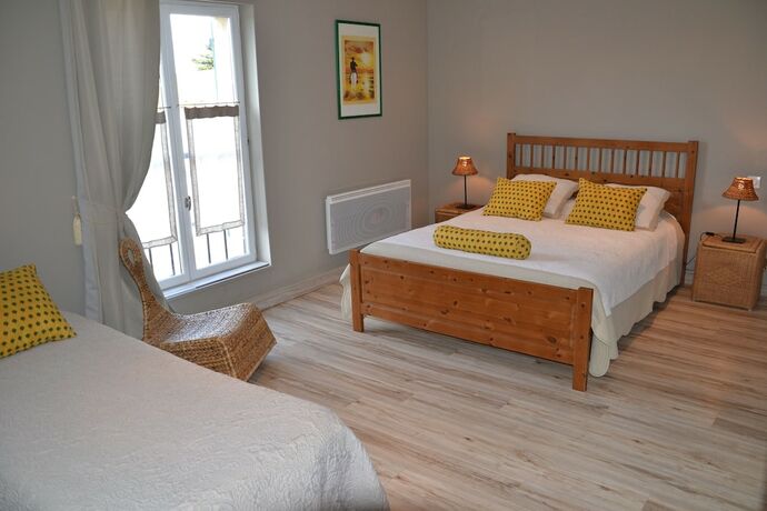 Imagen de la habitación del Mas de Sylv&eacute;r&eacute;al. Foto 11
