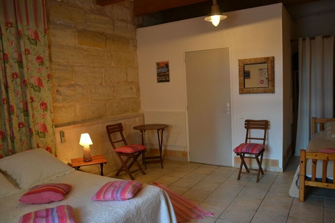 Imagen de la habitación del Mas de Sylv&eacute;r&eacute;al. Foto 14