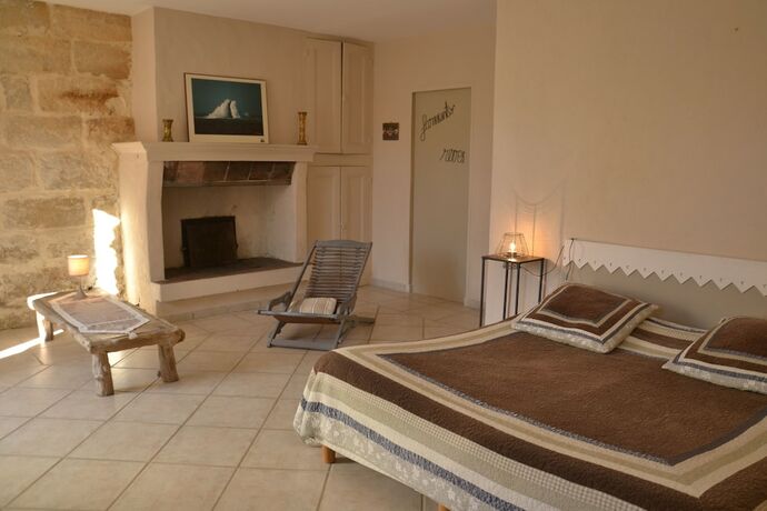Imagen de la habitación del Mas de Sylv&eacute;r&eacute;al. Foto 17