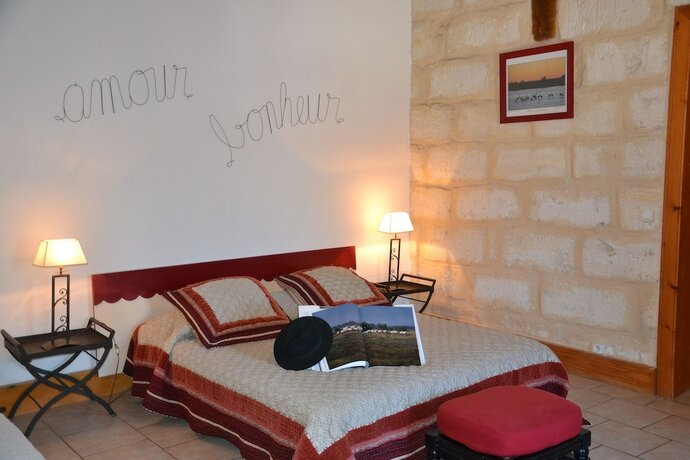 Imagen de la habitación del Mas de Sylv&eacute;r&eacute;al. Foto 20