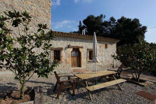 Imagen general del Mas la Planella Masia de Turismo Rural. Foto 16