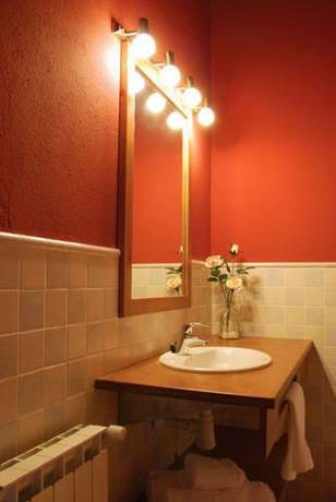 Imagen de la habitación del Masia Rural Can Poch. Foto 2