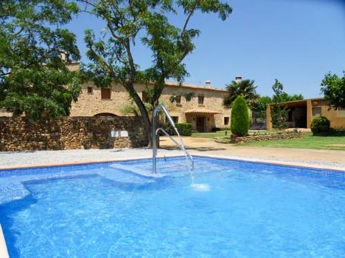 Imagen de la piscina del Masia Rural Can Poch. Foto 8