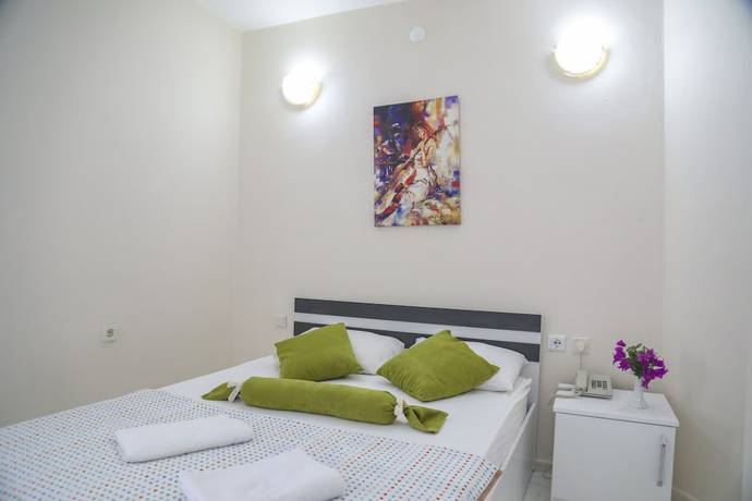 Imagen de la habitación del Maslina Hotel. Foto 8
