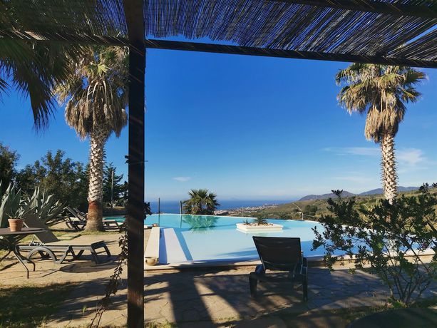 Imagen de la piscina del Masseria del Piano, Campofelice di Roccella. Foto 20
