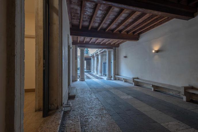 Imagen de los exteriores del Massimago Wine Suites. Foto 16