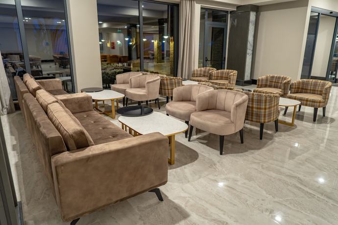 Imagen de los interiores del Master Family Club. Foto 14