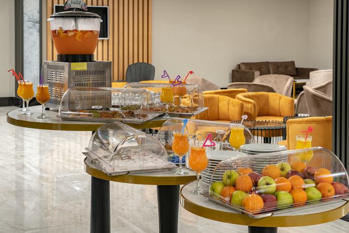 Imagen de los interiores del Master Family Club. Foto 20