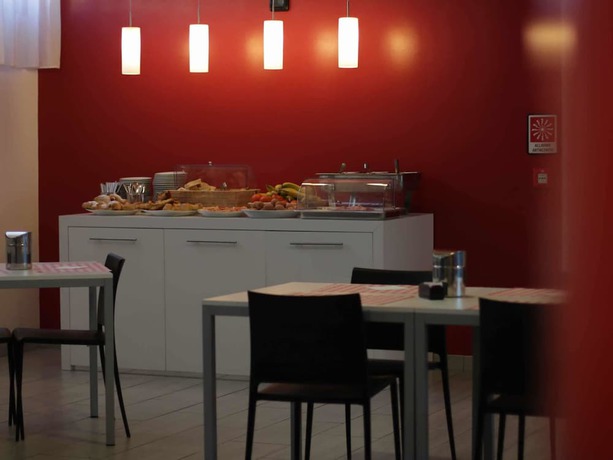 Imagen del bar/restaurante del Master Hotel. Foto 2