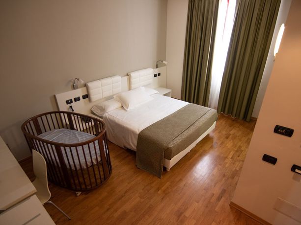 Imagen general del Master Hotel. Foto 1
