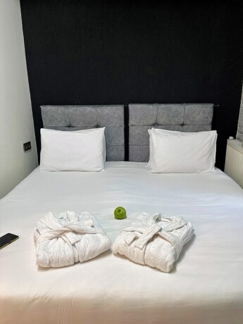 Imagen de la habitación del Mates Port Hotel. Foto 13