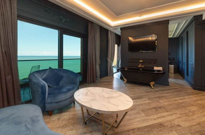 Imagen de la habitación del Mavi Marin Boutique Hotel. Foto 12