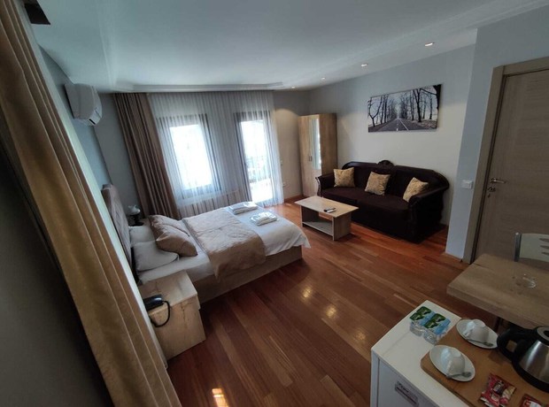 Imagen de la habitación del Mavilla Hotel. Foto 3