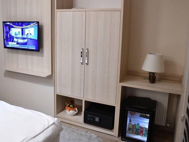 Imagen de la habitación del Mavirem Hotel. Foto 15