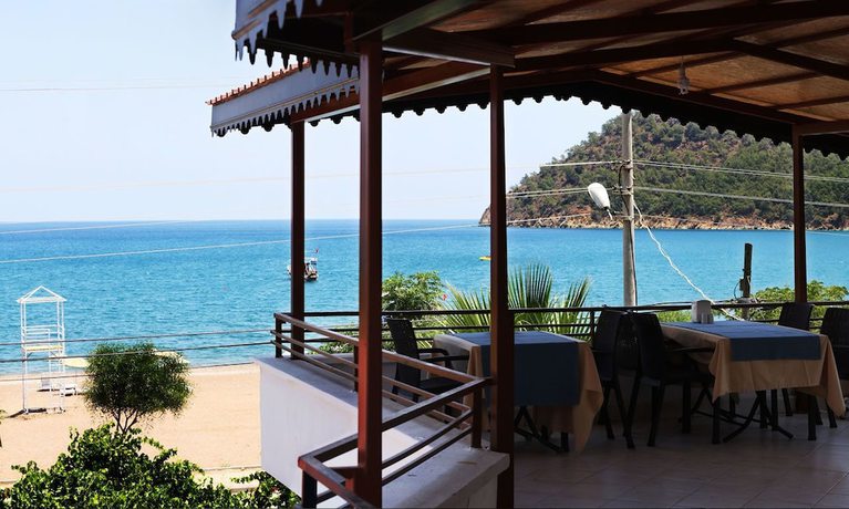 Imagen de los exteriores del Maviyali Hotel. Foto 13