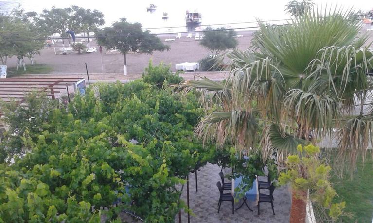 Imagen de los exteriores del Maviyali Hotel. Foto 15