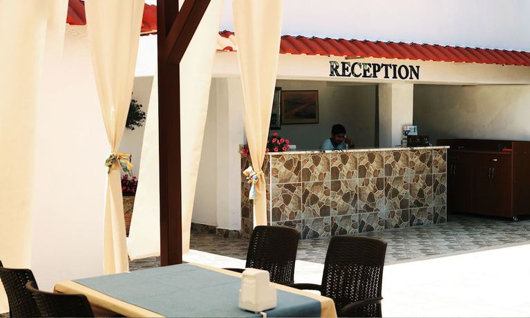 Imagen de los interiores del Maviyali Hotel. Foto 19