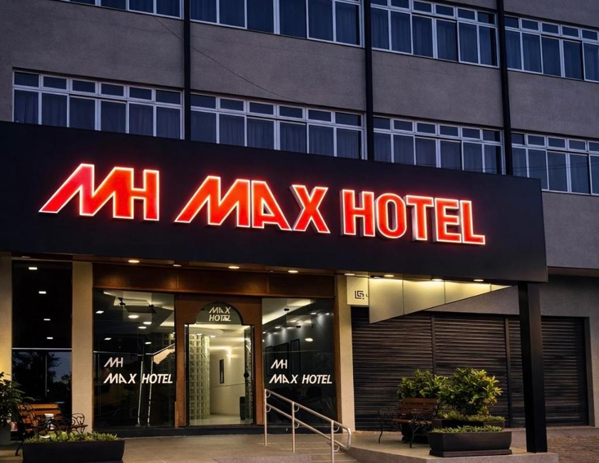 Imagen general del Max Hotel, Candagolandia. Foto 1