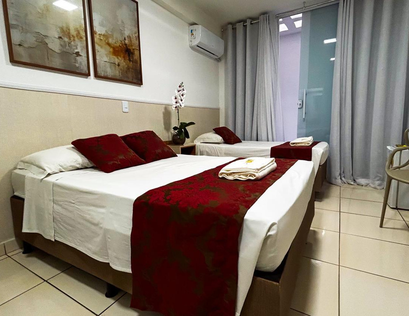 Imagen general del Max Hotel, Candagolandia. Foto 2