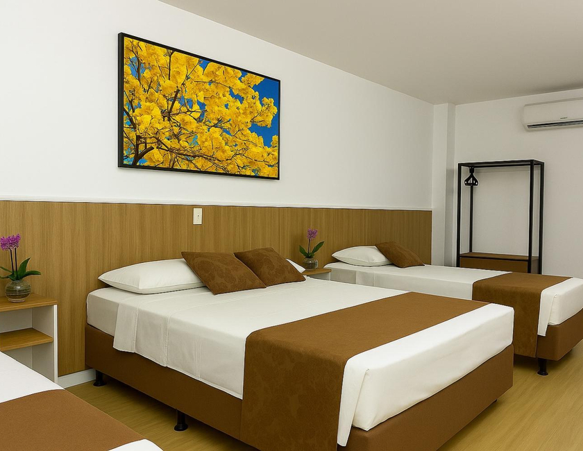 Imagen general del Max Hotel, Candagolandia. Foto 10