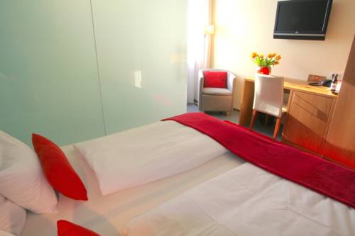 Imagen de la habitación del Maxhotel. Foto 12