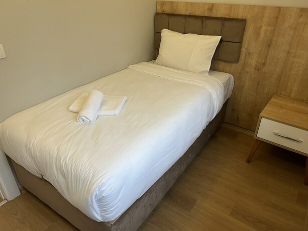 Imagen de la habitación del May Villas Hotel. Foto 17