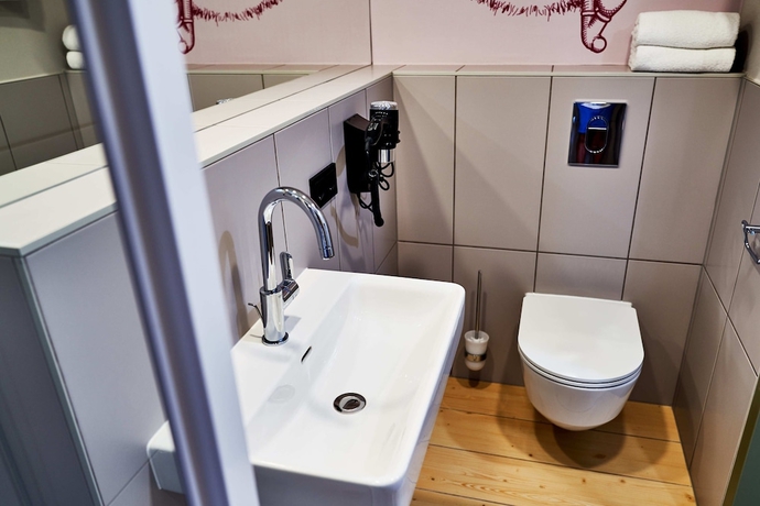 Imagen de la habitación del McDreams Hotel Ingolstadt. Foto 5