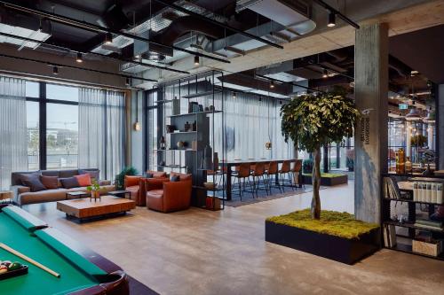 Imagen general del Me And All Kiel. Foto 3