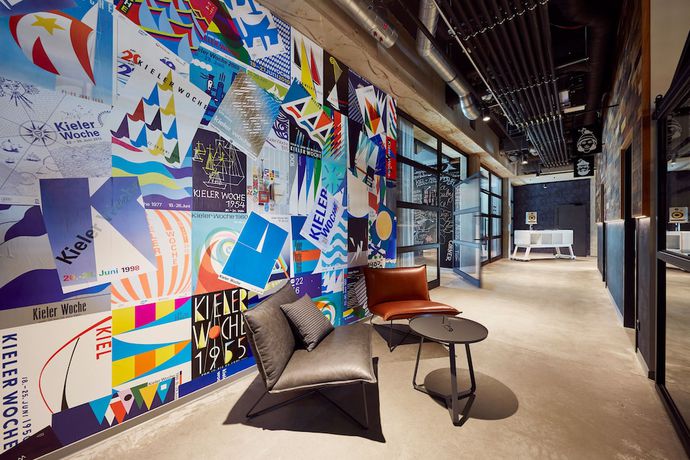 Imagen de los interiores del Me And All Kiel. Foto 17