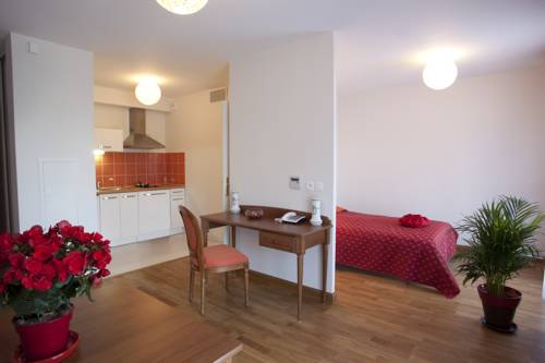 Imagen de la habitación del Médicis Home Puteaux. Foto 4