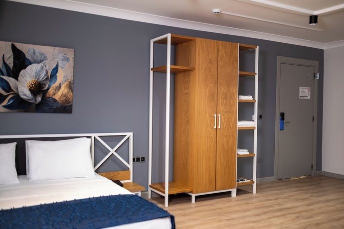 Imagen de la habitación del Mec Avila. Foto 13