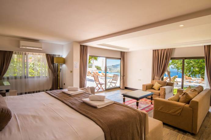 Imagen de la habitación del Mediteran Hotel. Foto 8