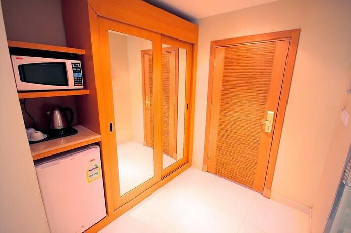 Imagen de la habitación del Meera Suites. Foto 11