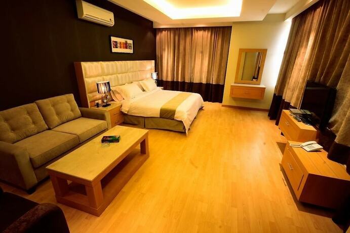Imagen de la habitación del Meera Suites. Foto 12