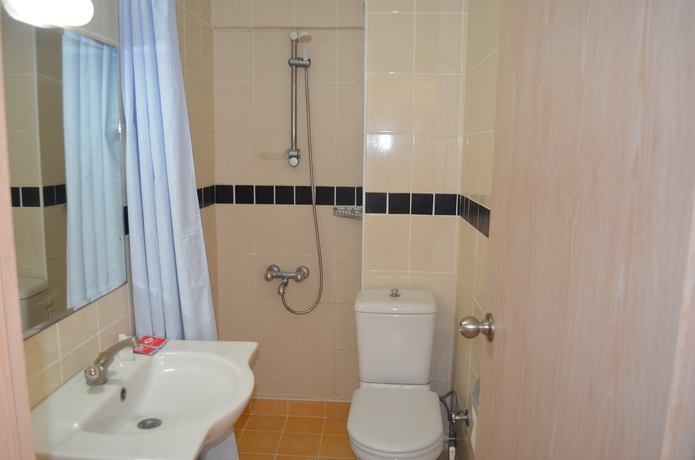 Imagen de la habitación del Megas Hotel. Foto 11