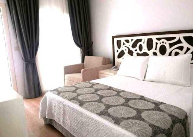 Imagen de la habitación del Meggs Bodrum Beach Hotel. Foto 10